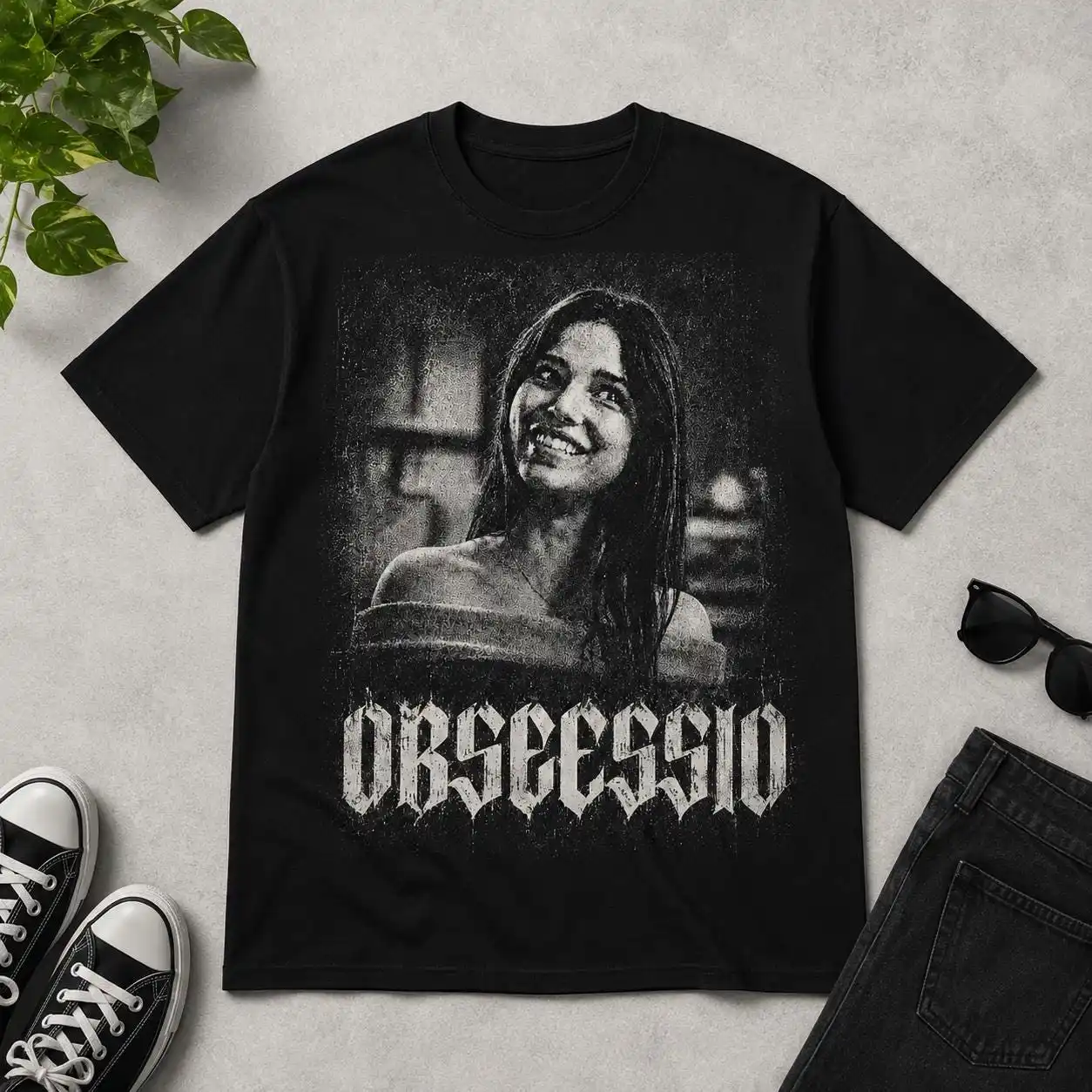 Acid Wash Vintage Graphic T Shirt - تي شيرت فينتاج أوبسيشن بتصميم غسيل